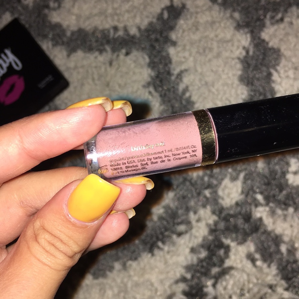 Makeup Bundle - Picture 3 of 6
